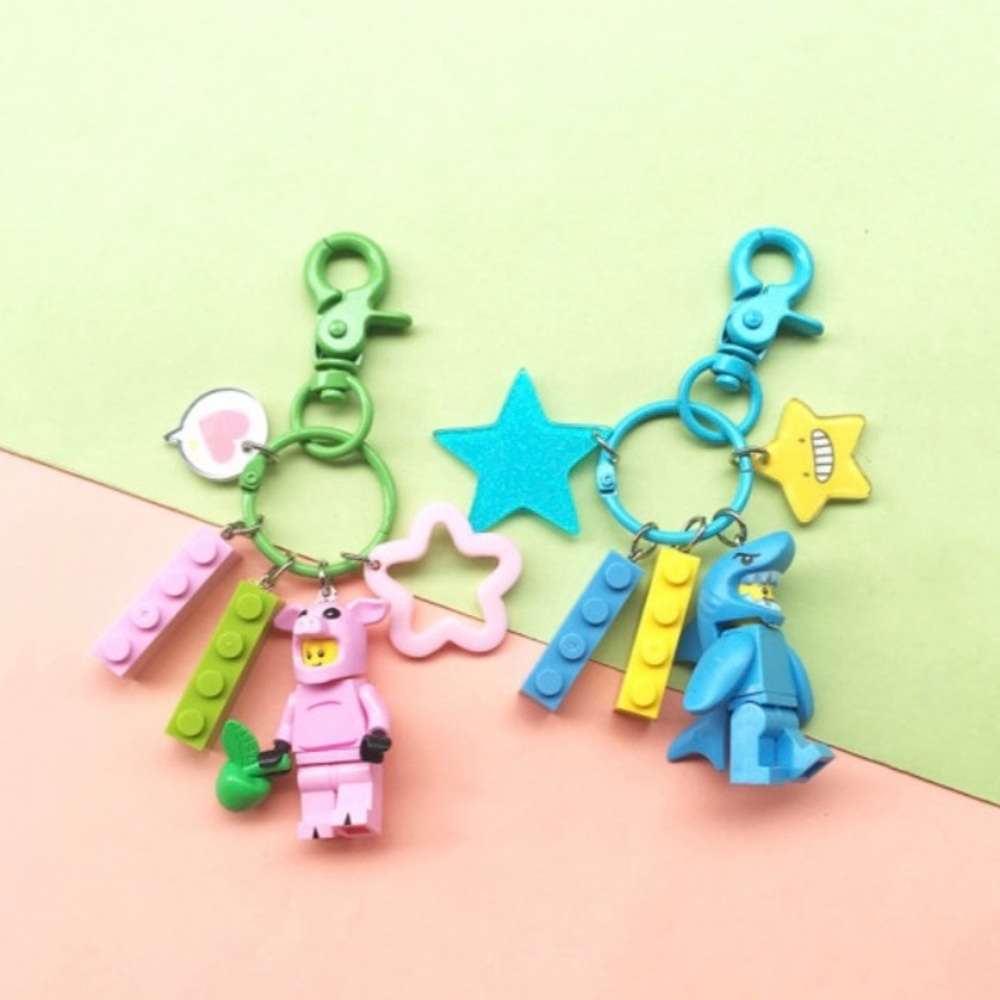 PERSONALIZED LEGO KEYCHAIN